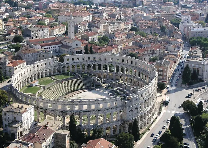 Amazing In With Kitchen *