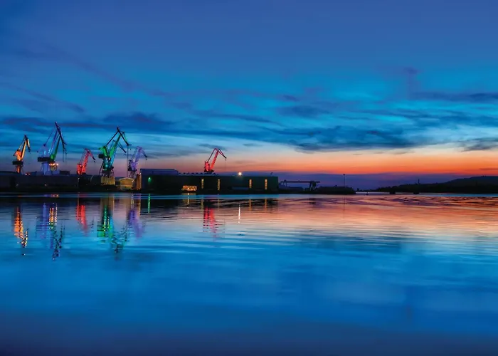 Amazing In With Kitchen