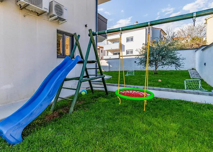 Amazing In With Kitchen *