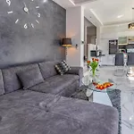 Amazing In With Kitchen Pola
