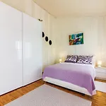 Amazing In With Kitchen Casa vacanze *