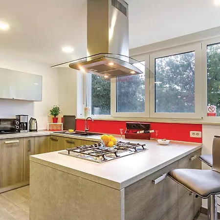 Holiday home Amazing In With Kitchen *