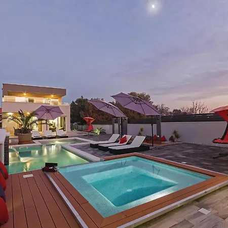 Luxurious Home In Pula Prázdninový dům *