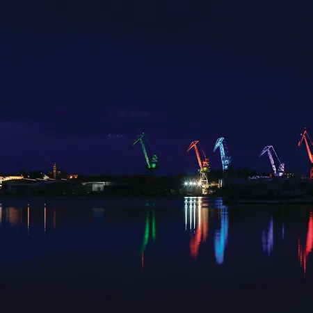 Ferienhaus Amazing In With Kitchen *