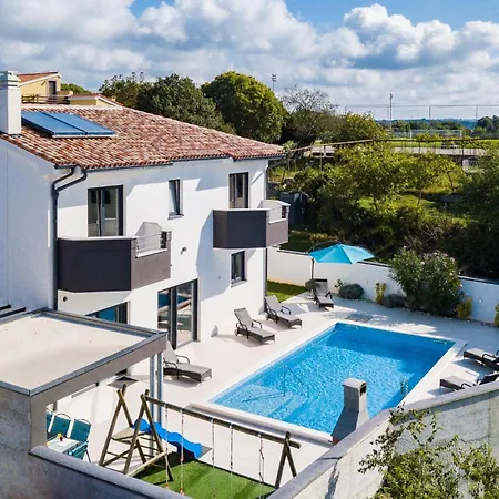 Amazing In With Kitchen *