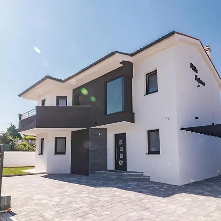 Prázdninový dům Luxurious Home In Pula Pula