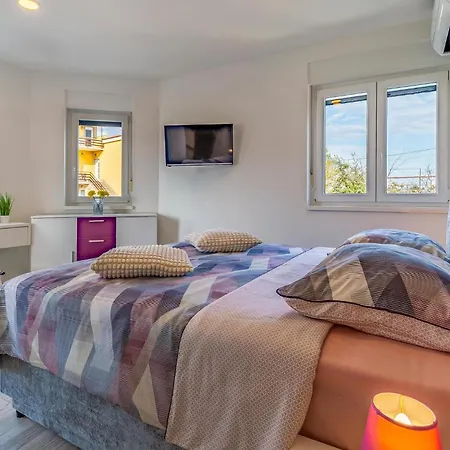 Ferienhaus Amazing In With Kitchen