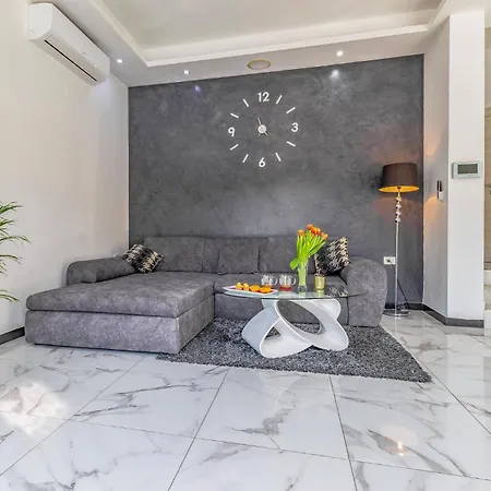 Luxurious Home In Pula Prázdninový dům