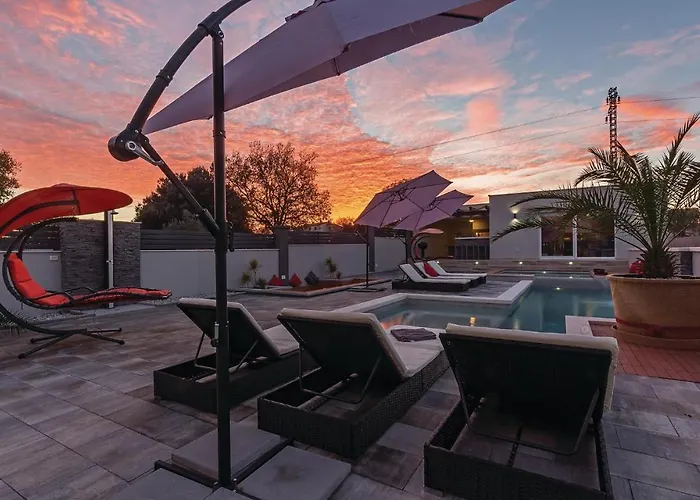 Amazing In With Kitchen Vakantiehuis Pula