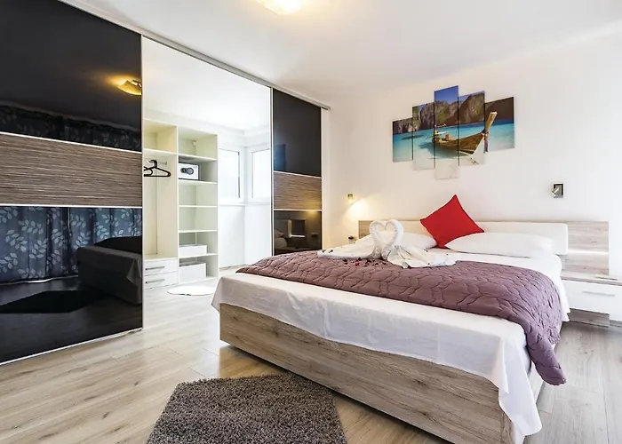 Vakantiehuis Amazing In With Kitchen