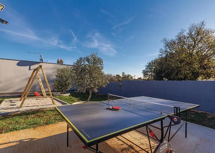 Vakantiehuis Amazing In With Kitchen