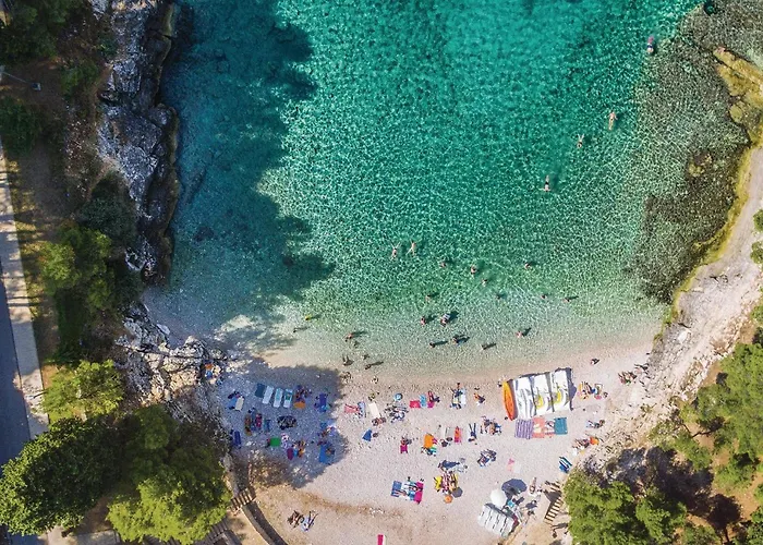 Amazing In With Kitchen * Pula