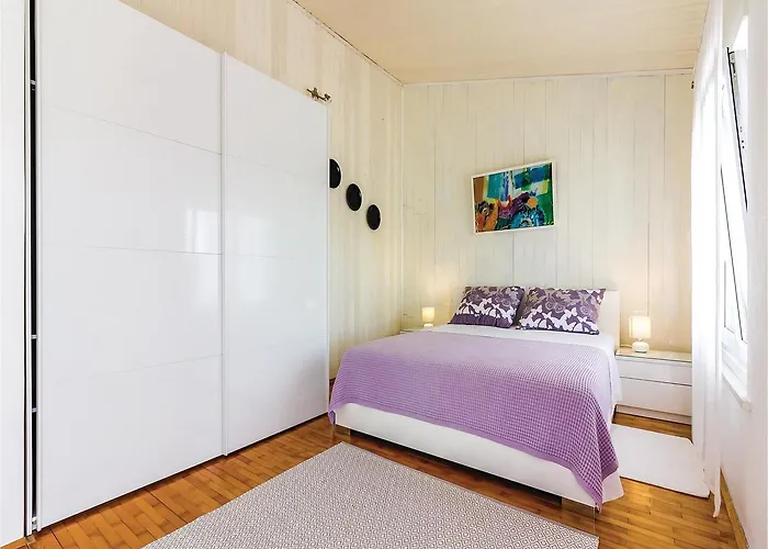 Amazing In With Kitchen Vakantiehuis *